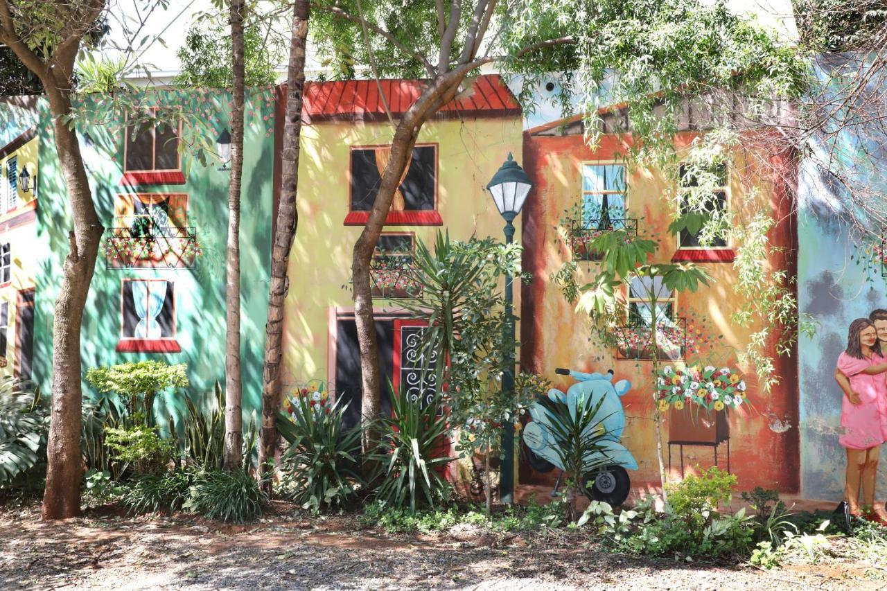 Brooklyn Guesthouses Pretoria-Noord Exteriör bild
