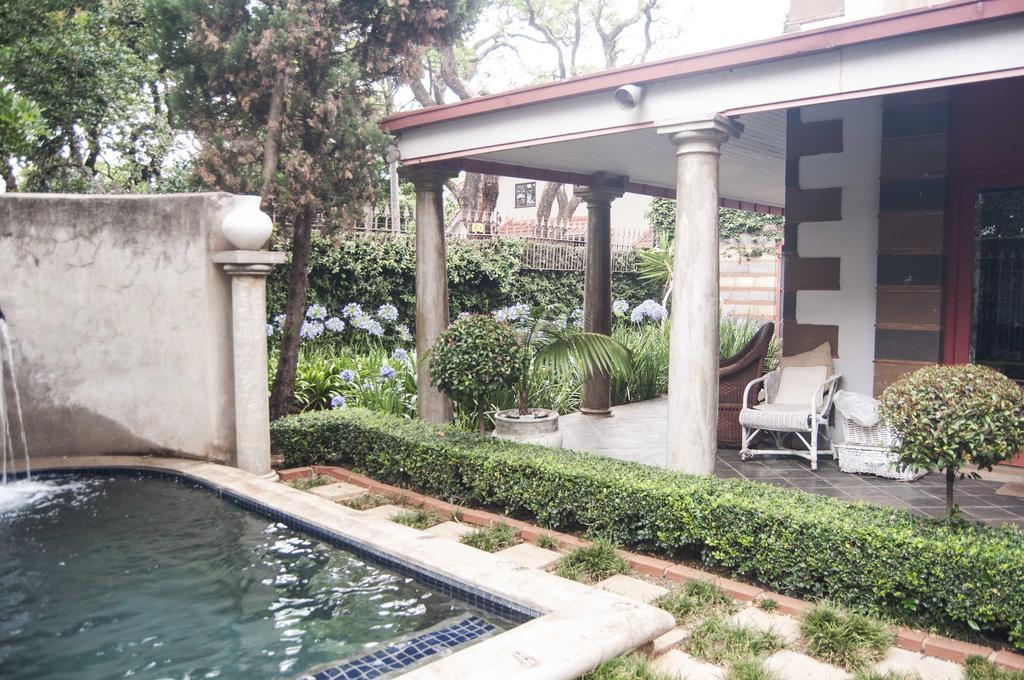 Brooklyn Guesthouses Pretoria-Noord Exteriör bild