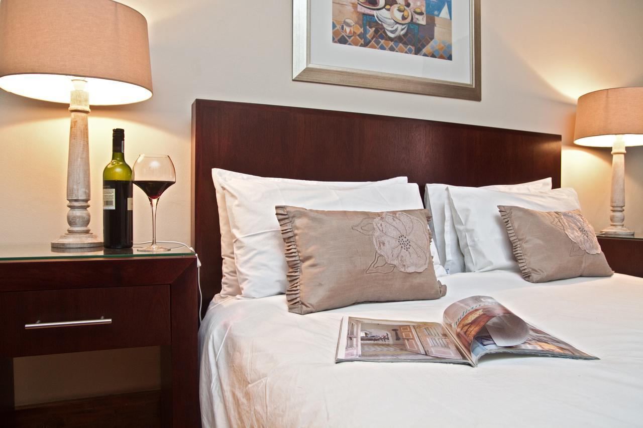 Brooklyn Guesthouses Pretoria-Noord Exteriör bild